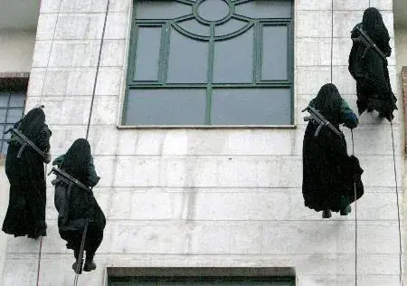 이란 여경 | mbong.kr 엠봉