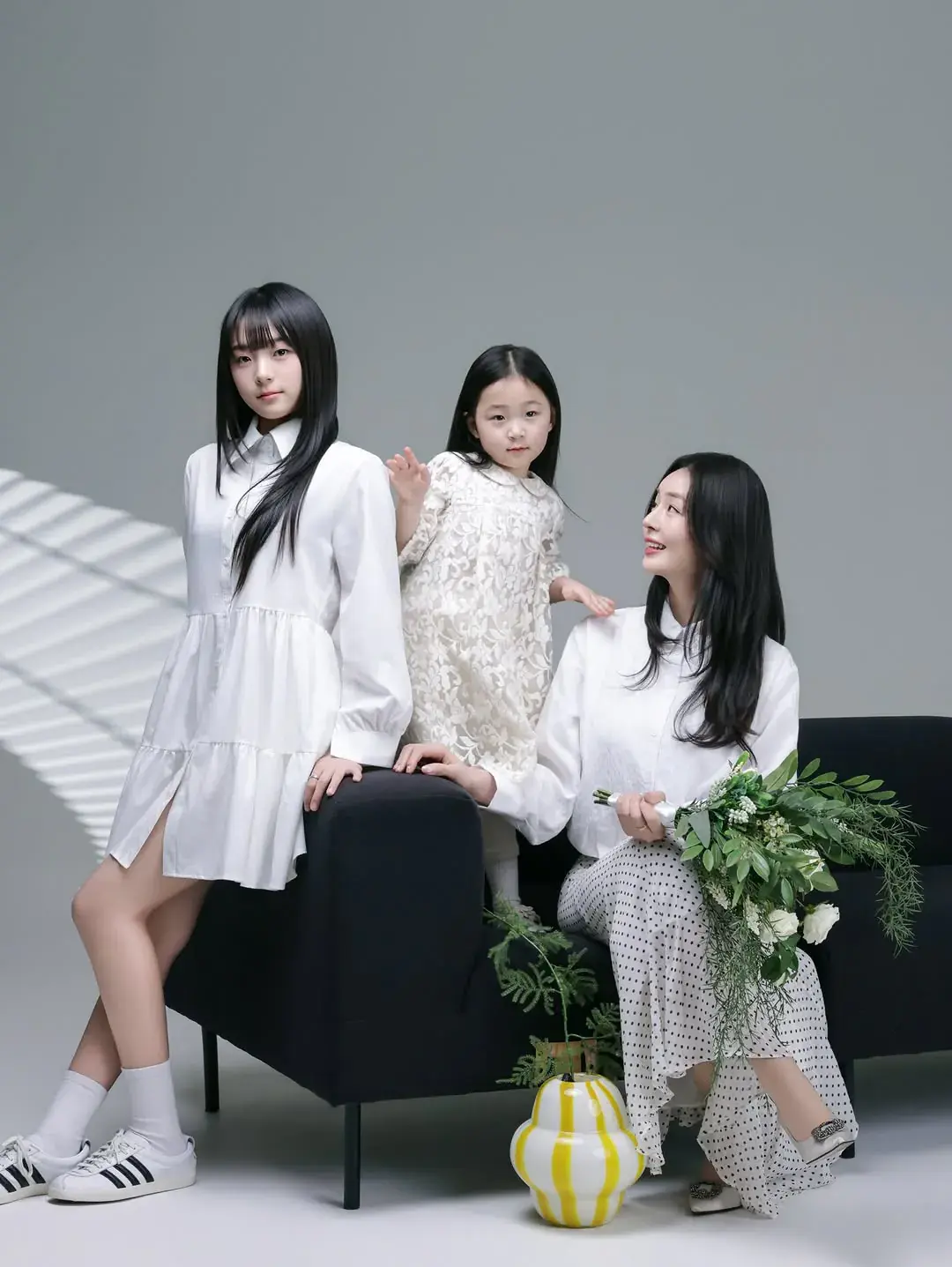 가족사진 찍은 KCM ㄷㄷ | mbong.kr 엠봉