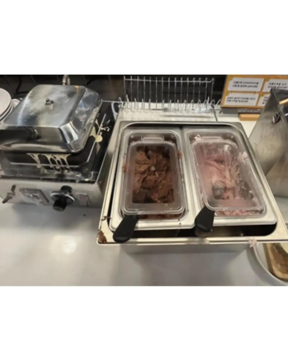 식당에서 와플먹다 싸운 언냐 | mbong.kr 엠봉