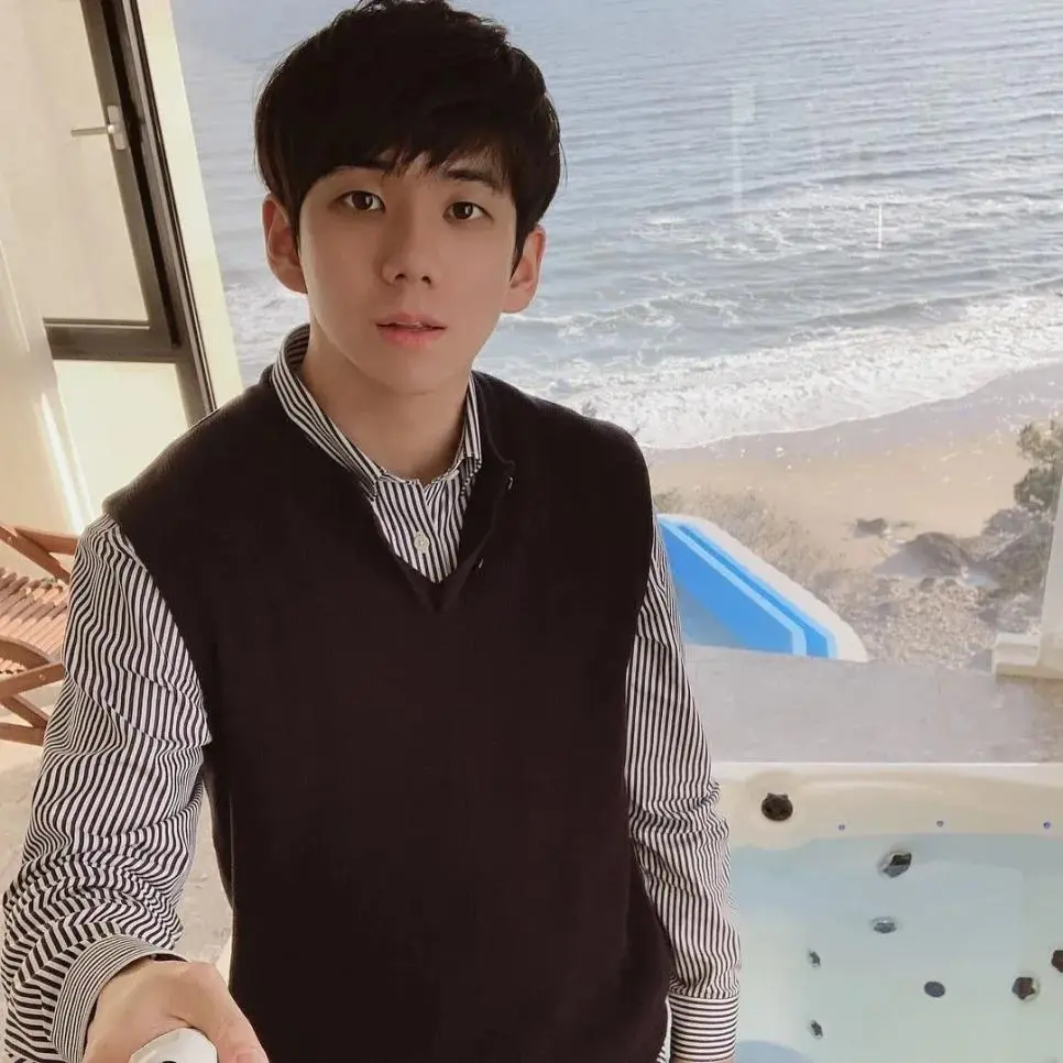 블랙핑크 지수 오빠분 사진 | mbong.kr 엠봉