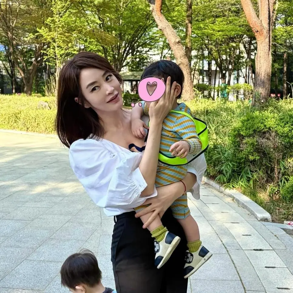 김혜수(57) 근황 | mbong.kr 엠봉