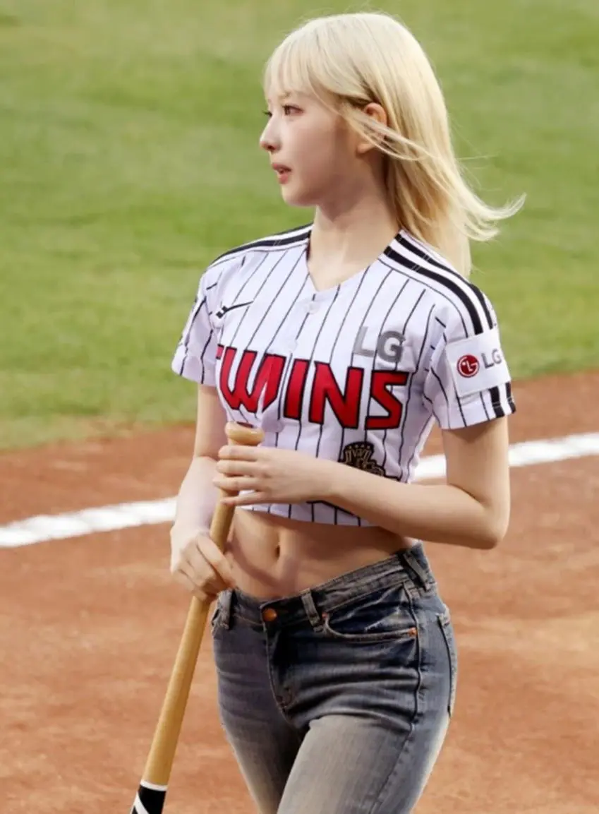 비주얼로 화제중인 최근 LG 승리요정 여돌 | mbong.kr 엠봉