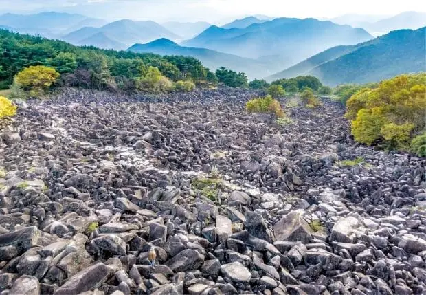 한국에서 제일 특이한 지형 중 한 곳 | mbong.kr 엠봉
