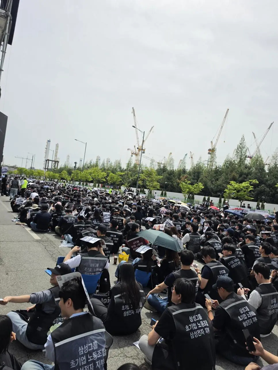 현재 평택 고덕 삼성전자 파업 시위현장 | mbong.kr 엠봉
