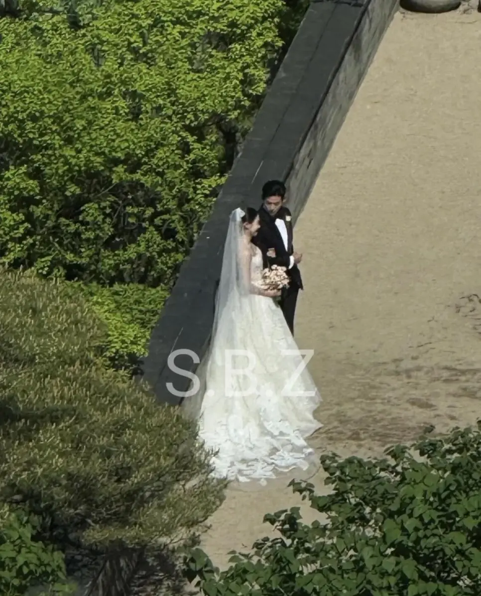 옥택연 비공개 결혼식 몰래촬영 논란 | mbong.kr 엠봉