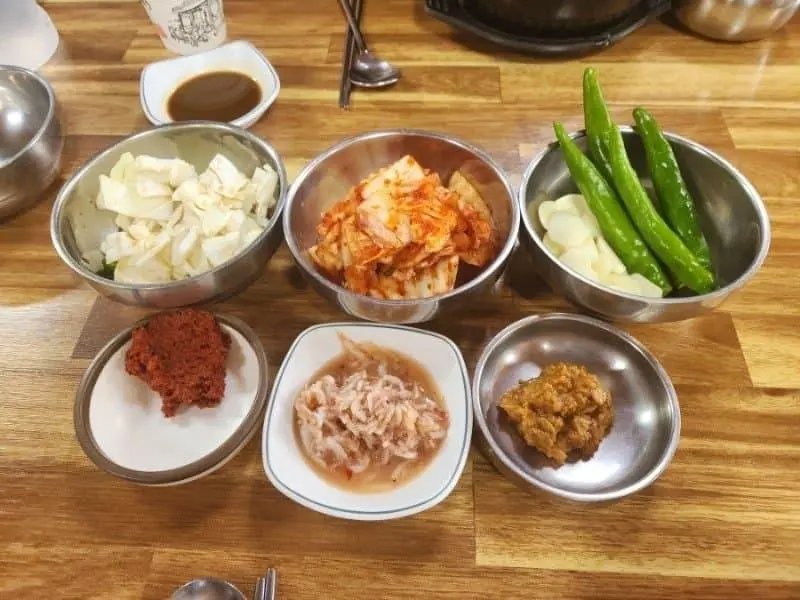 국밥시키고 제일 설레는순간 | mbong.kr 엠봉