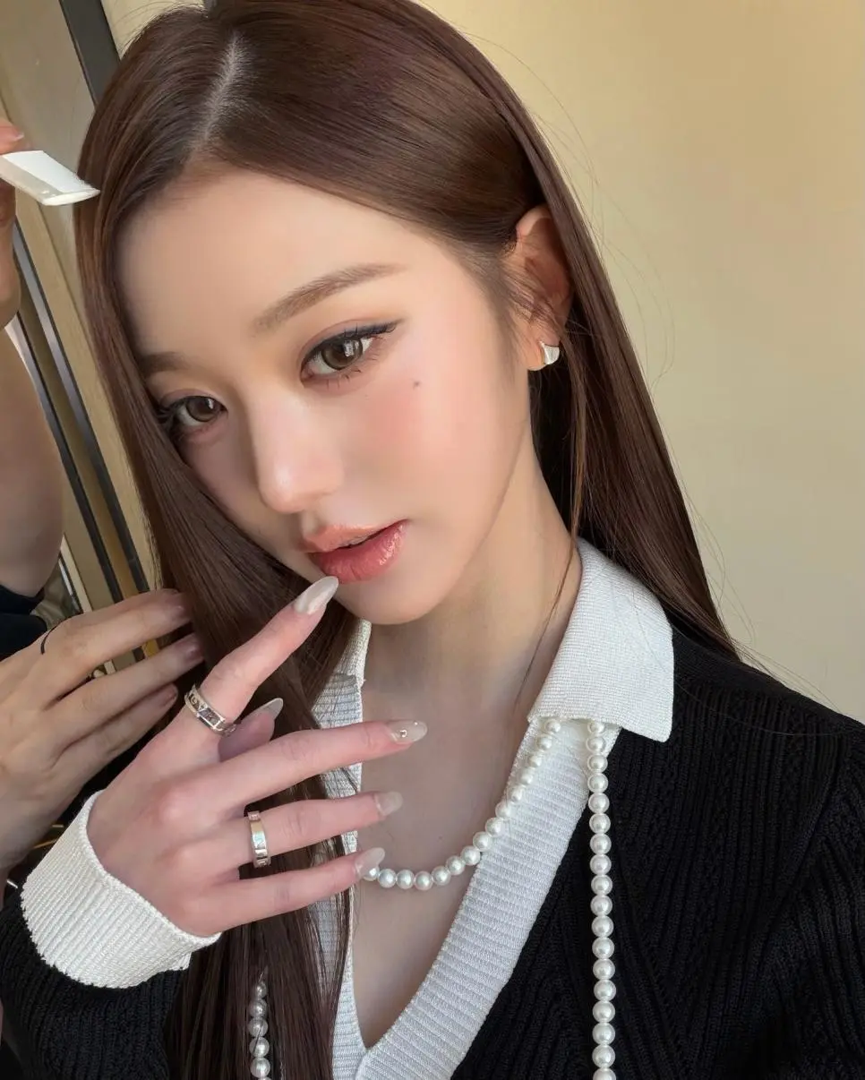 프라다 입은 악마 장원영 | mbong.kr 엠봉