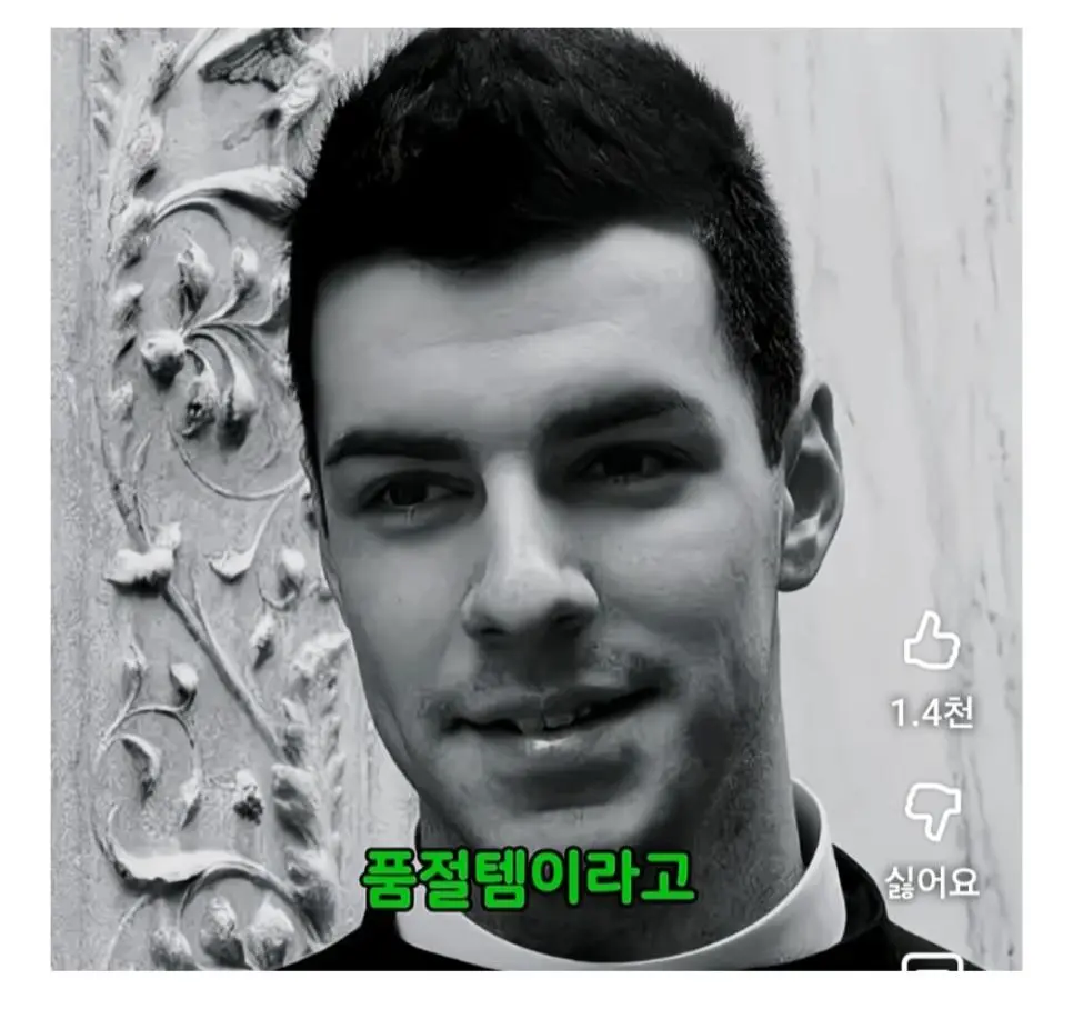 KX9ZG.webp