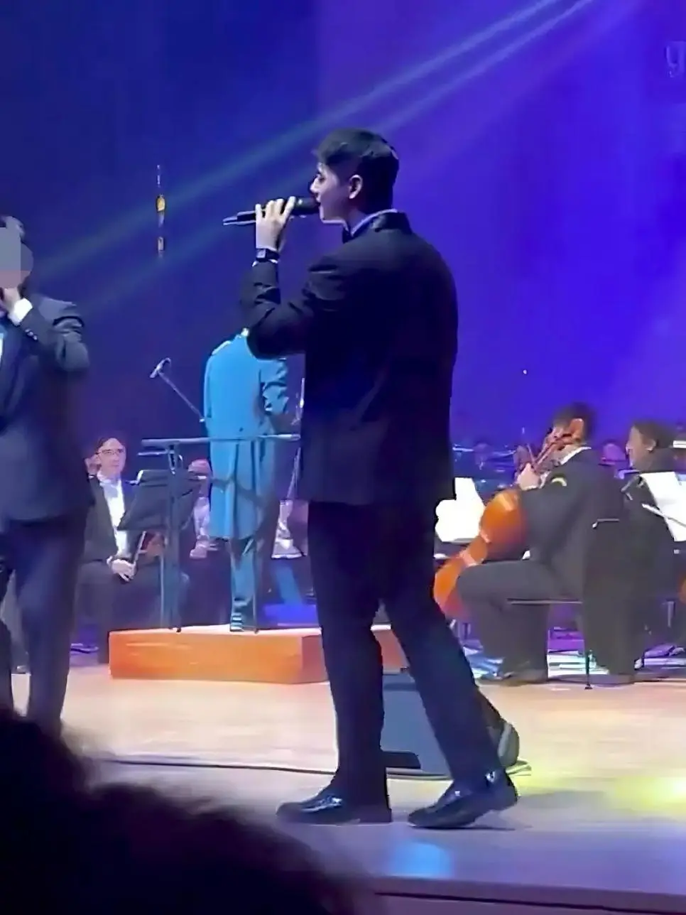 다시 군악대 활동하는 차은우 | mbong.kr 엠봉